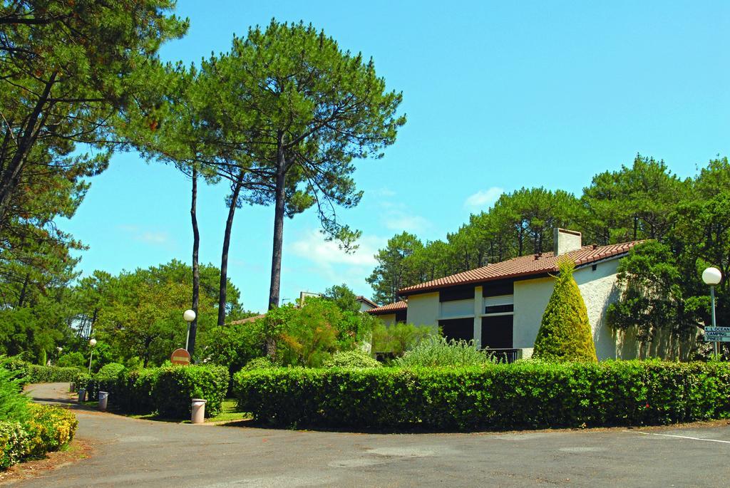 Residence Vacances Bleues Domaine De L'Agreou Сеньос Экстерьер фото