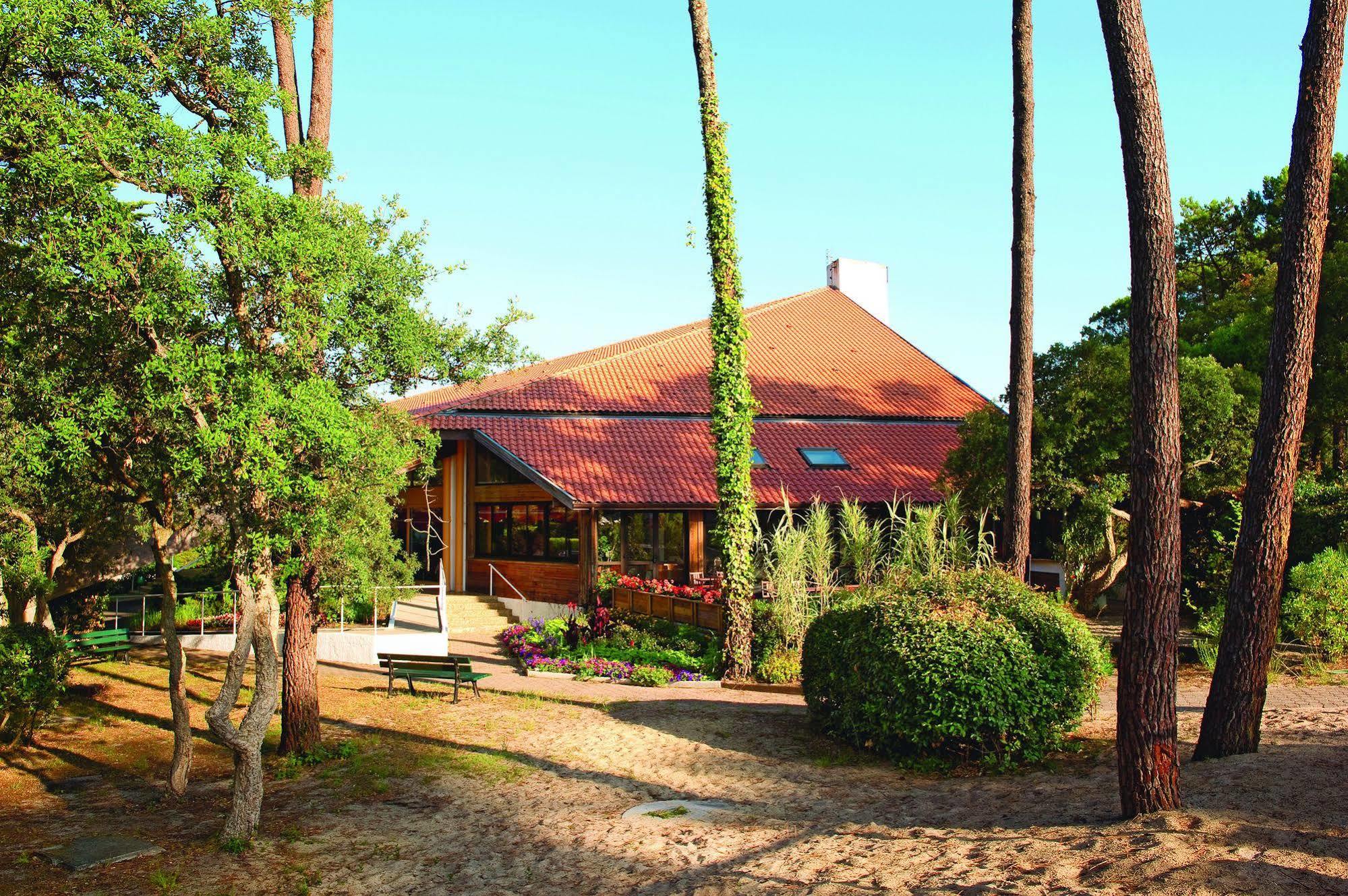 Residence Vacances Bleues Domaine De L'Agreou Сеньос Экстерьер фото
